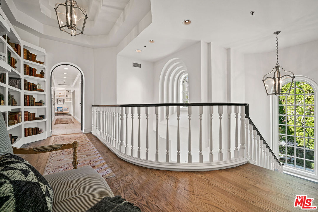 16388 Shadow Mountain Drive Pacific Palisades, CA 90272 - Photo 24 of 51