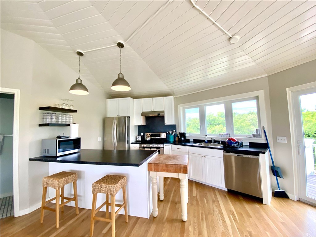 1791 West Beach Road Block Island, RI 02807 - Photo 4 of 18