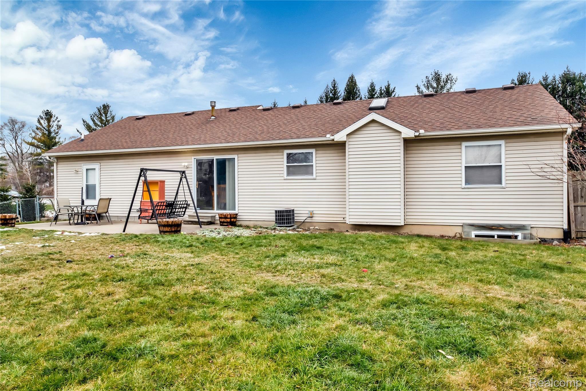 564 Range Road Marysville, MI 48040 - Photo 29 of 29 546 Range Rd - HD Drone Photography-30.jpg