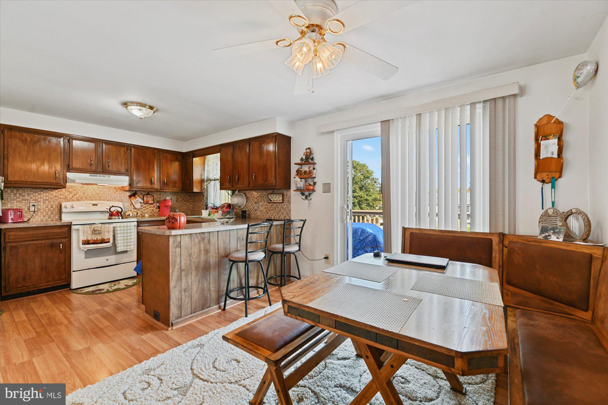 1205 Reames Road Baltimore, MD 21220 - Photo 11 of 28 Kitchen / Dining Room