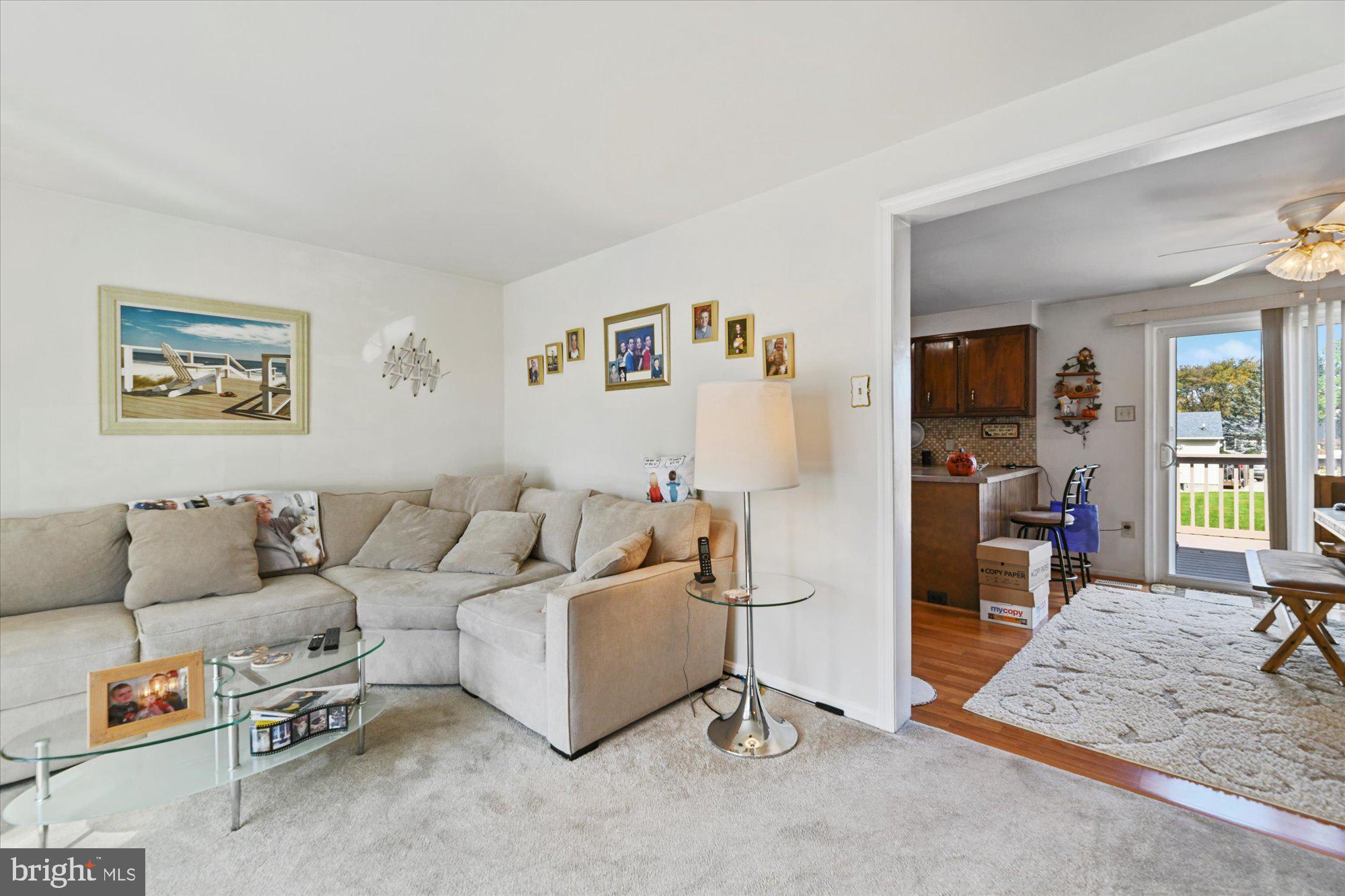 1205 Reames Road Baltimore, MD 21220 - Photo 4 of 28 Living Room