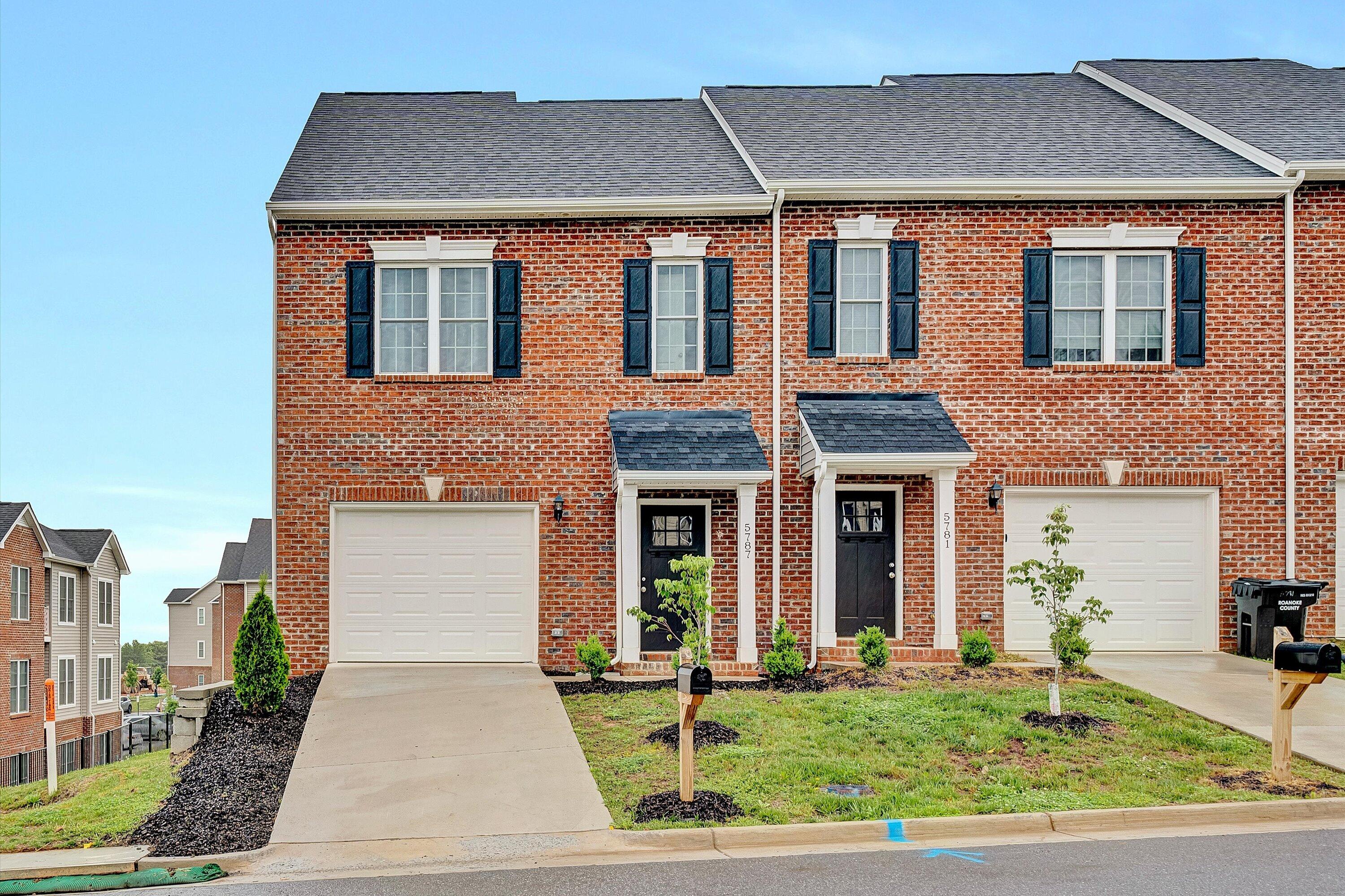 5787 Huntridge Road Roanoke, VA 24019 - Photo 1 of 28 01-SGP-01556