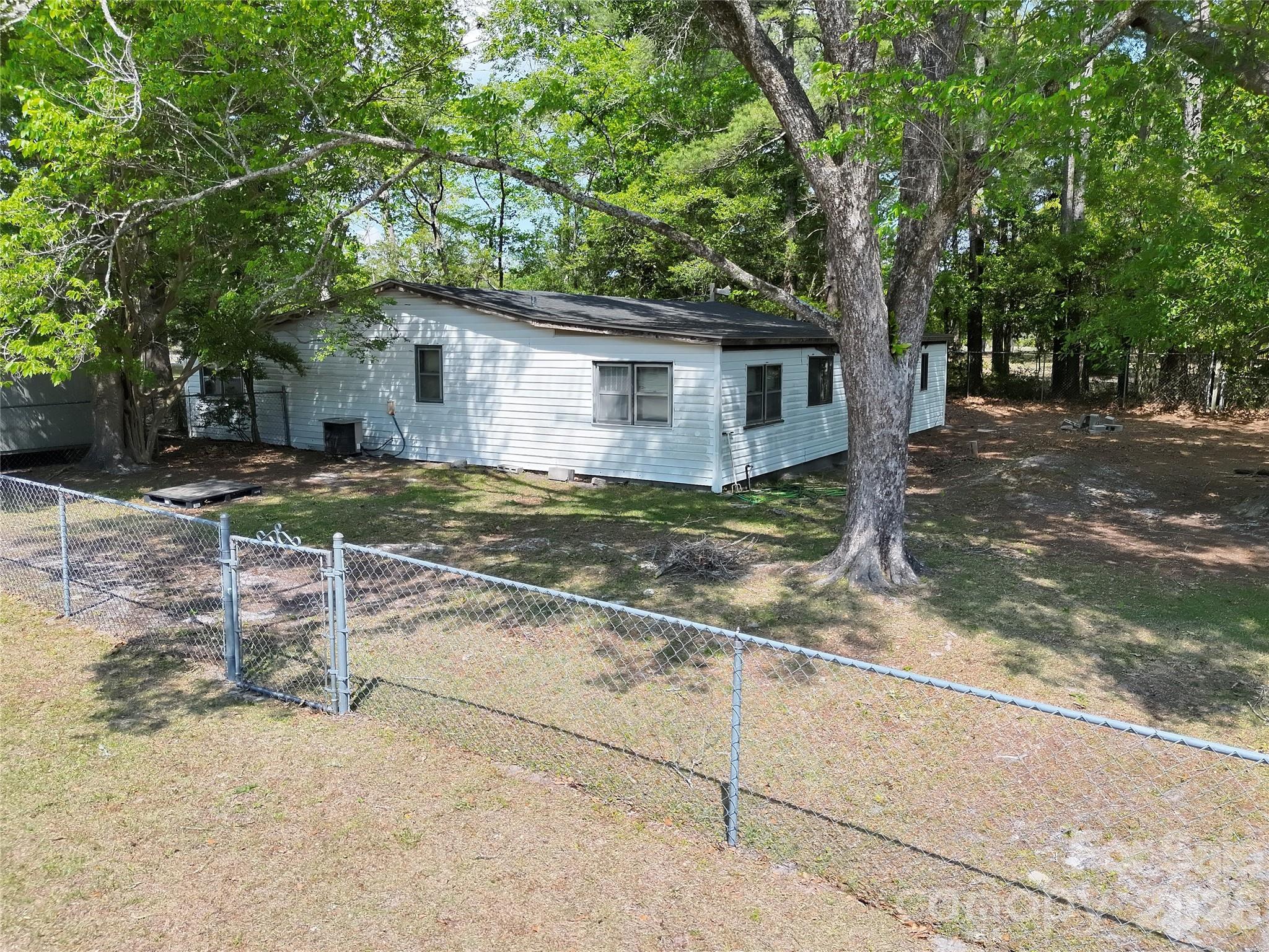 417 Masontown Road Newport, NC 28570 - Photo 11 of 15