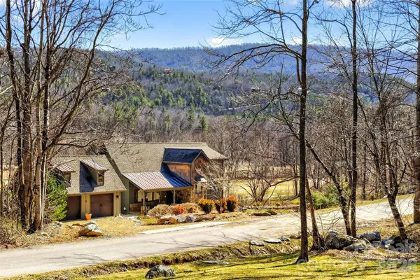 $585,500 | 741 Blue Ridge Drive North, Marion, NC 28752