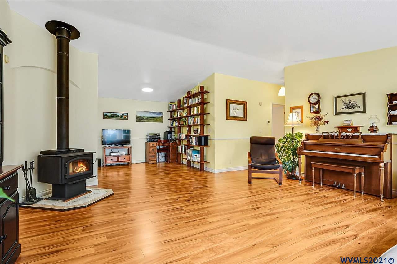 38893 Hungry Hill Road Scio, OR 97374 - Photo 16 of 42 Gallery Image 16