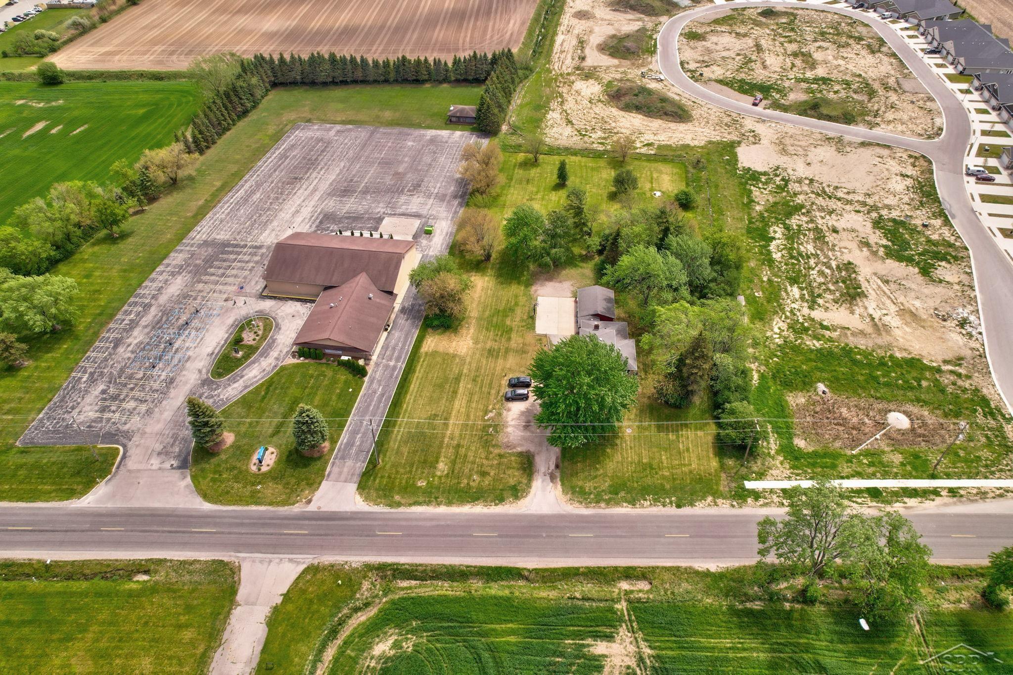 3285 Kochville Road Saginaw, MI 48604 - Photo 6 of 52
