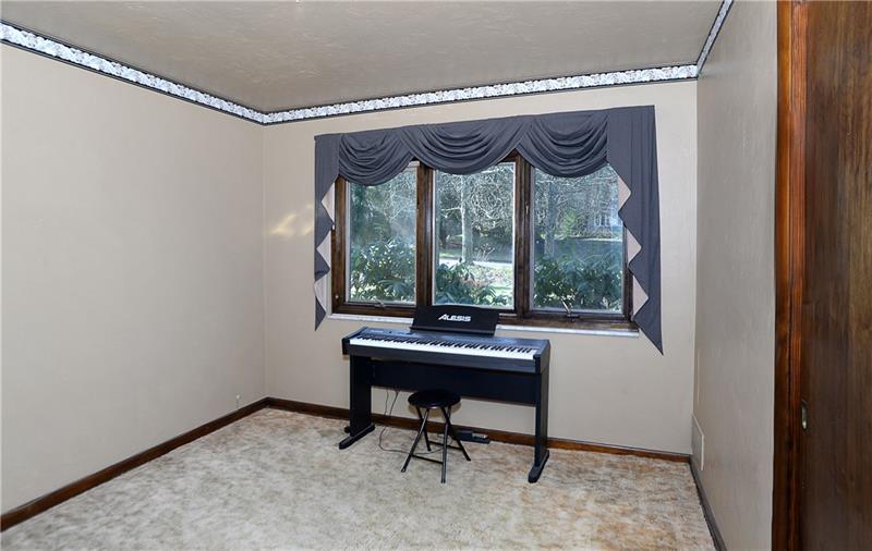 9458 Meadow Road Allison Park, PA 15101 - Photo 20 of 25 Gallery Image 20