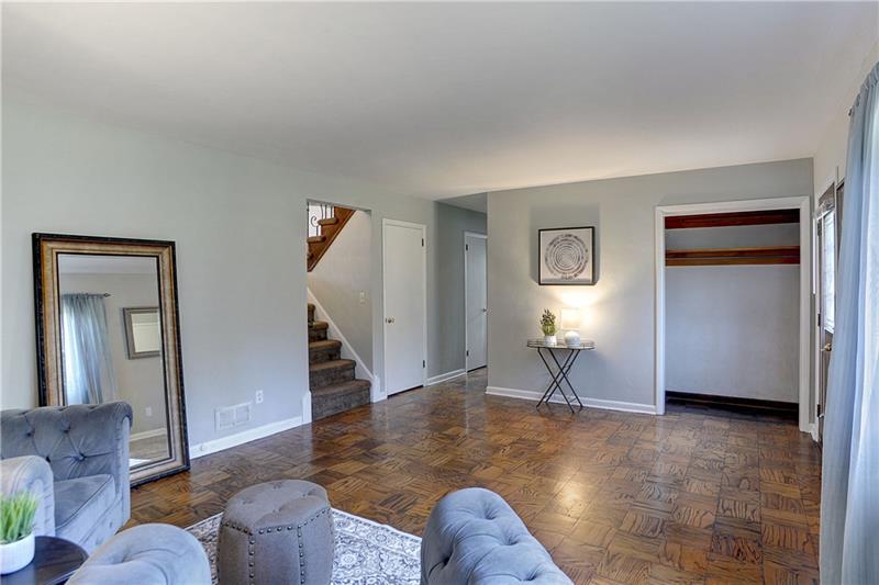 9458 Meadow Road Allison Park, PA 15101 - Photo 4 of 25 Gallery Image 4