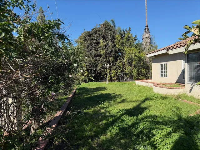 $3,900 | 723 Ford Street, Corona, CA 92879