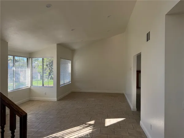 $3,200 | 723 Ford Street, Corona, CA 92879