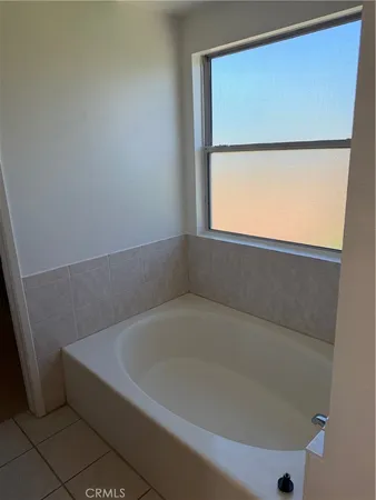 $3,200 | 723 Ford Street, Corona, CA 92879