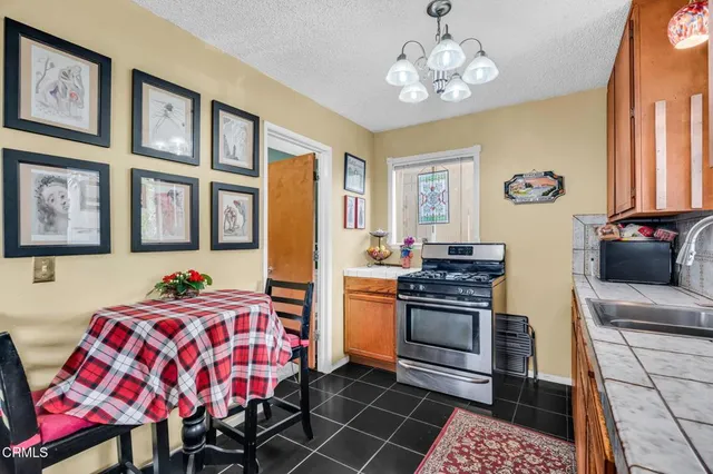 $1,189,000 | 6779 Ojai Avenue, Ventura, CA 93001