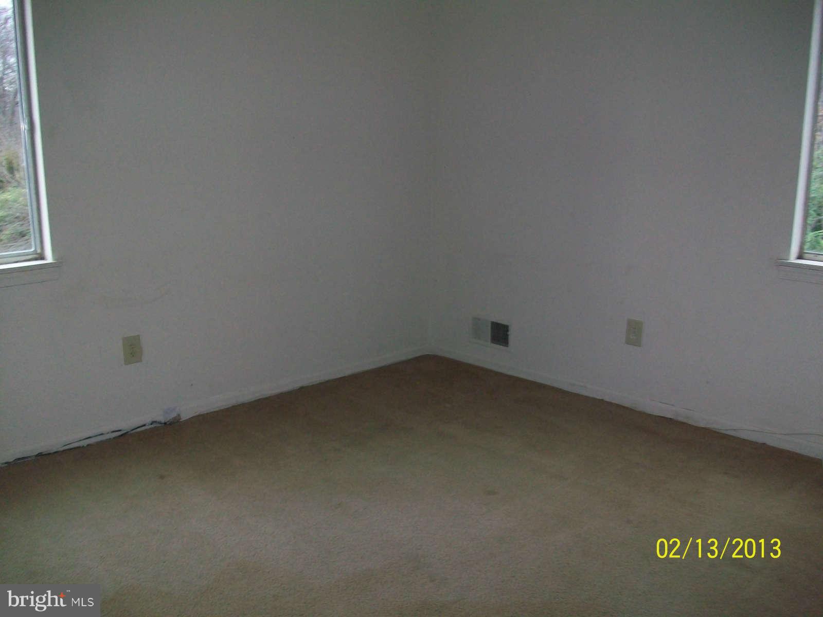 9115 Loughran Road Fort Washington, MD 20744 - Photo 7 of 10 Bedroom