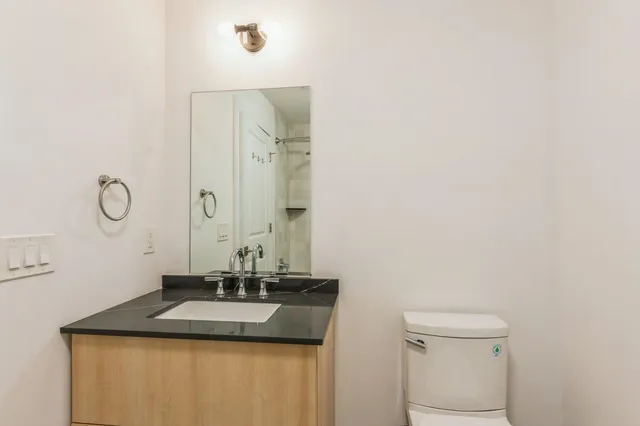 $3,600 | 348 Baldwin Avenue, Unit 209, Jersey City, NJ 07306