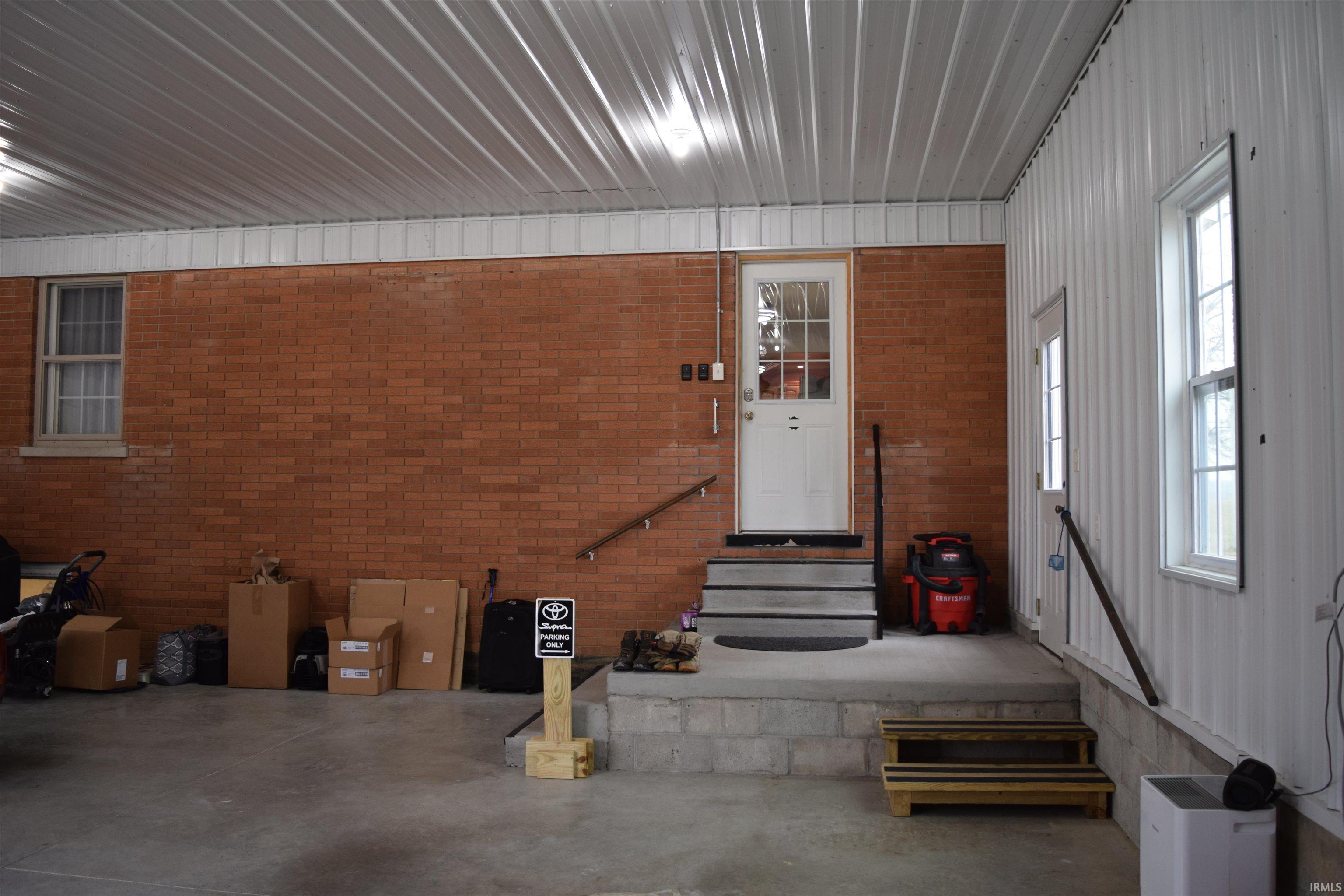 3965 Caborn Road Mount Vernon, IN 47620 - Photo 18 of 33 Gallery Image 18
