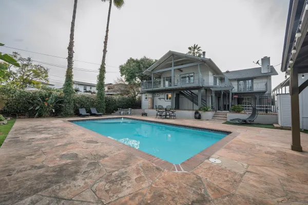 $1,224,000 | 444 Avalon Drive, Vista, CA 92084