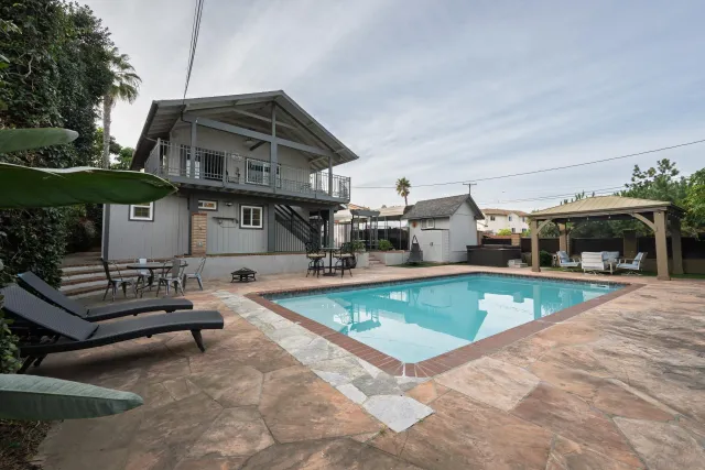 $1,248,000 | 444 Avalon Drive, Vista, CA 92084