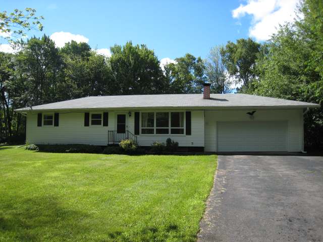 4116 Orchard Drive Rhinelander, WI 54501 - Photo 1 of 20 Gallery Image 1