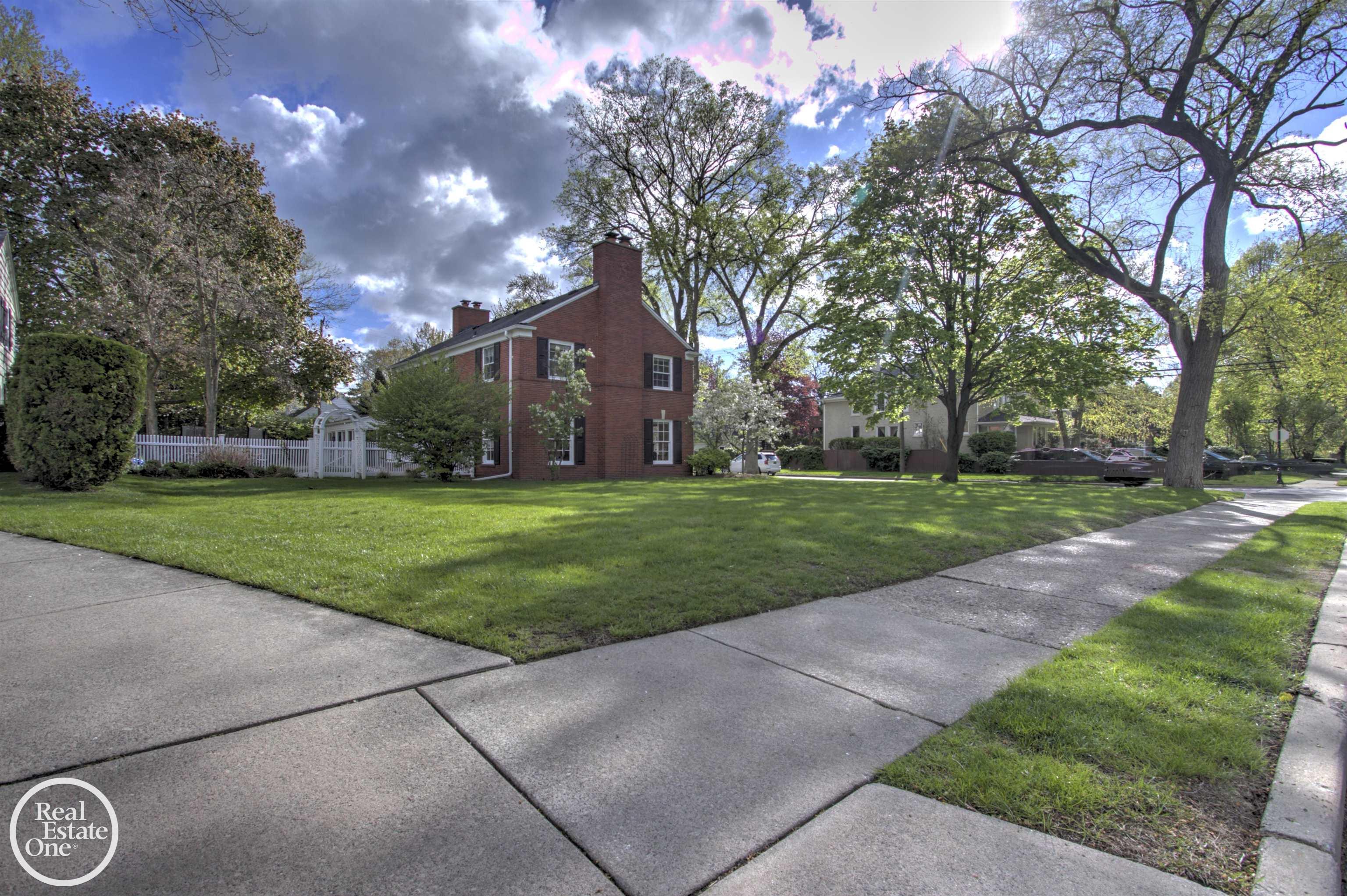 203 Ridge Road Grosse Pointe Farms, MI 48236 - Photo 45 of 51