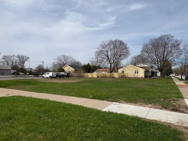 $199,900 | 123 North Sawyer Street, Oshkosh, WI 54902