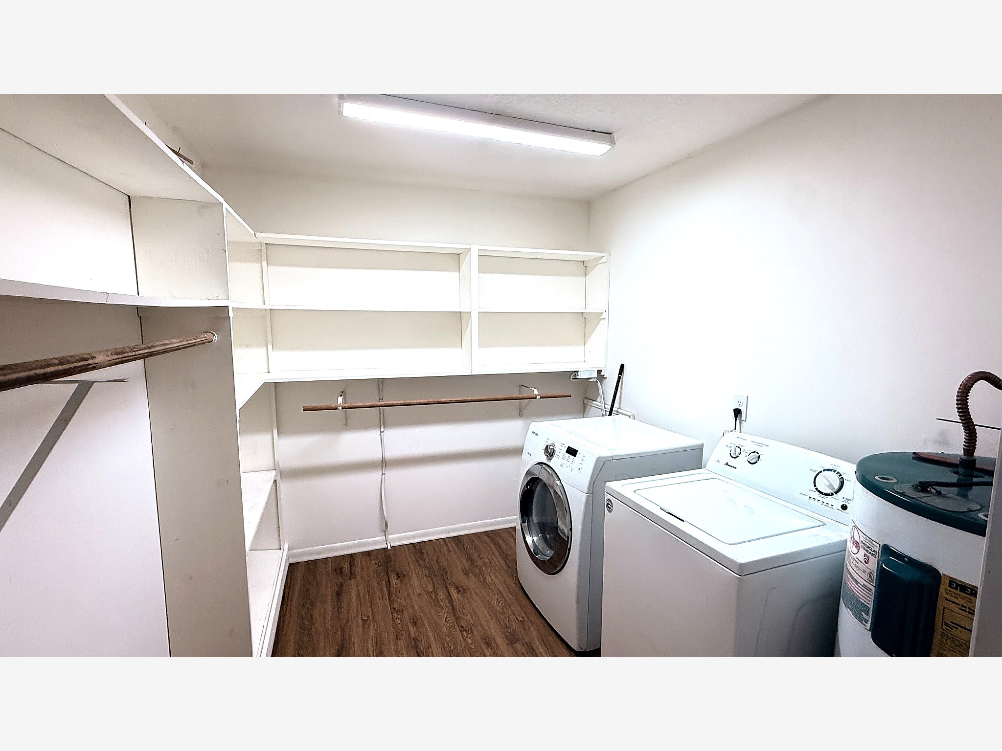 5801 Sapp Road Conroe, TX 77304 - Photo 24 of 35 Full Size Washer Dryer