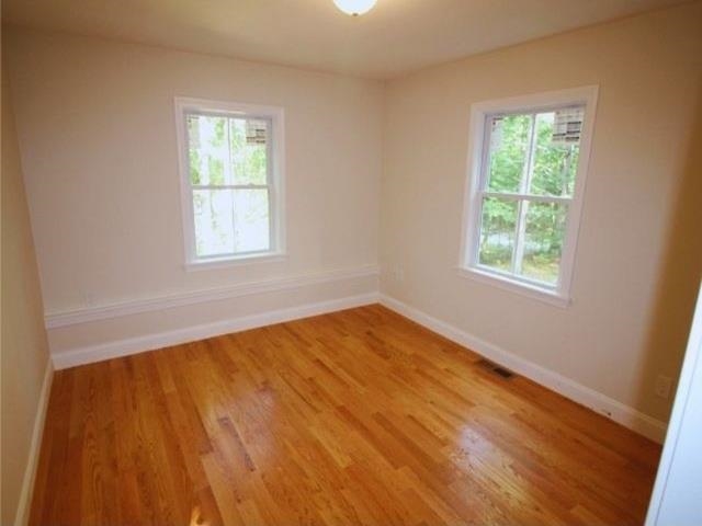 66 Goodhue Road Derry, NH 03038 - Photo 8 of 11