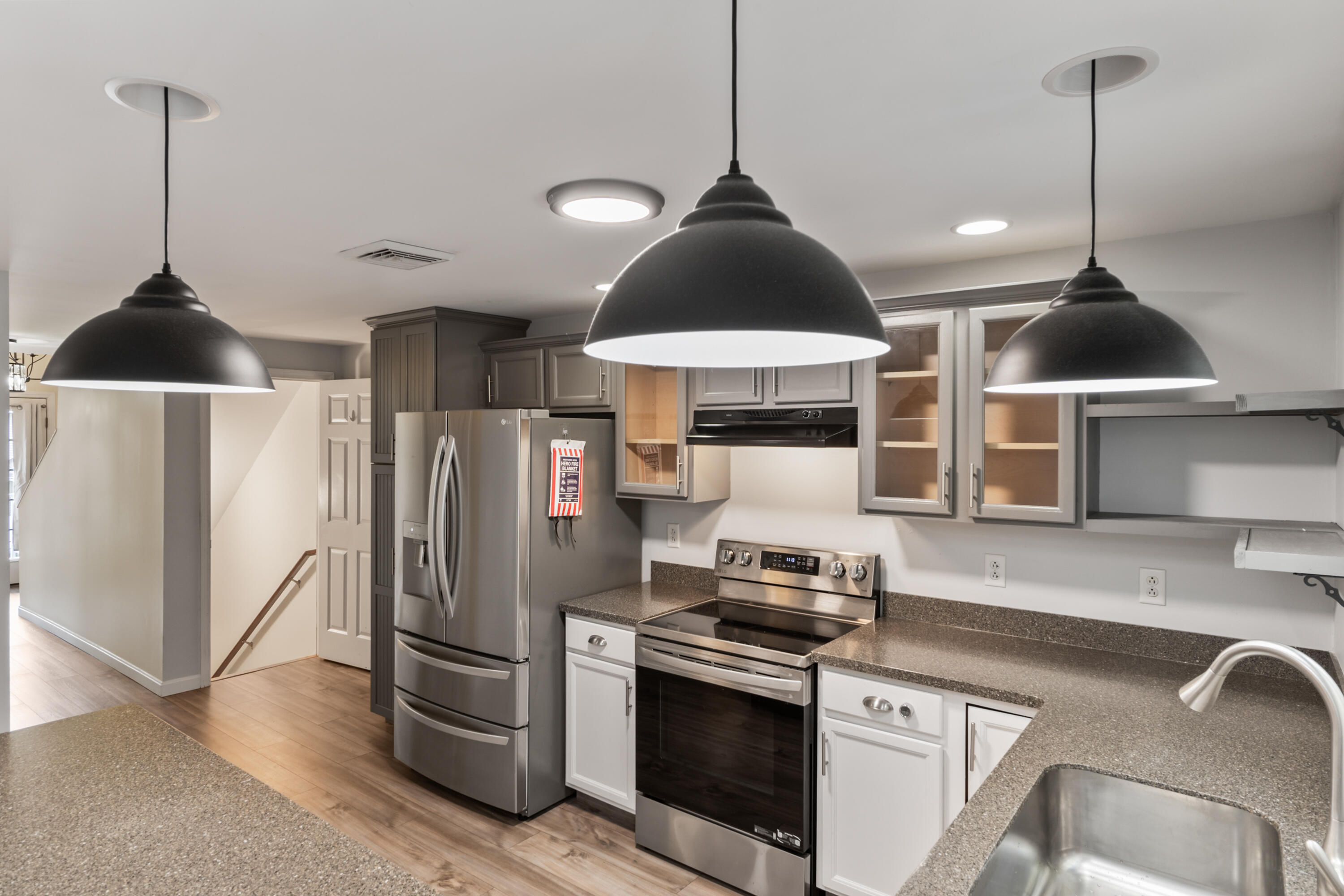 29 Ledges Court, Unit 29 Lewiston, ME 04240 - Photo 7 of 32 29 Ledges Ct_112