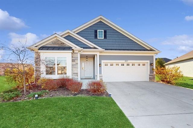 511 Woodlawn Court, Unit D, Williams Bay, WI 53191