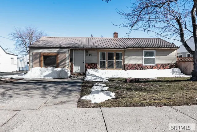 $282,000 | 1045 Southeast Bonneville Drive, Idaho Falls, ID 83404