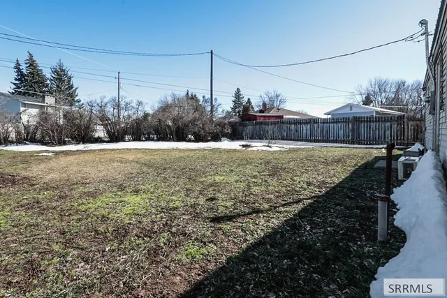 $282,000 | 1045 Southeast Bonneville Drive, Idaho Falls, ID 83404