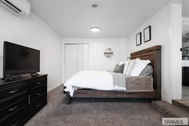 $282,000 | 1045 Southeast Bonneville Drive, Idaho Falls, ID 83404