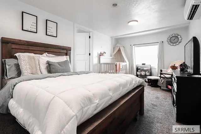 $282,000 | 1045 Southeast Bonneville Drive, Idaho Falls, ID 83404