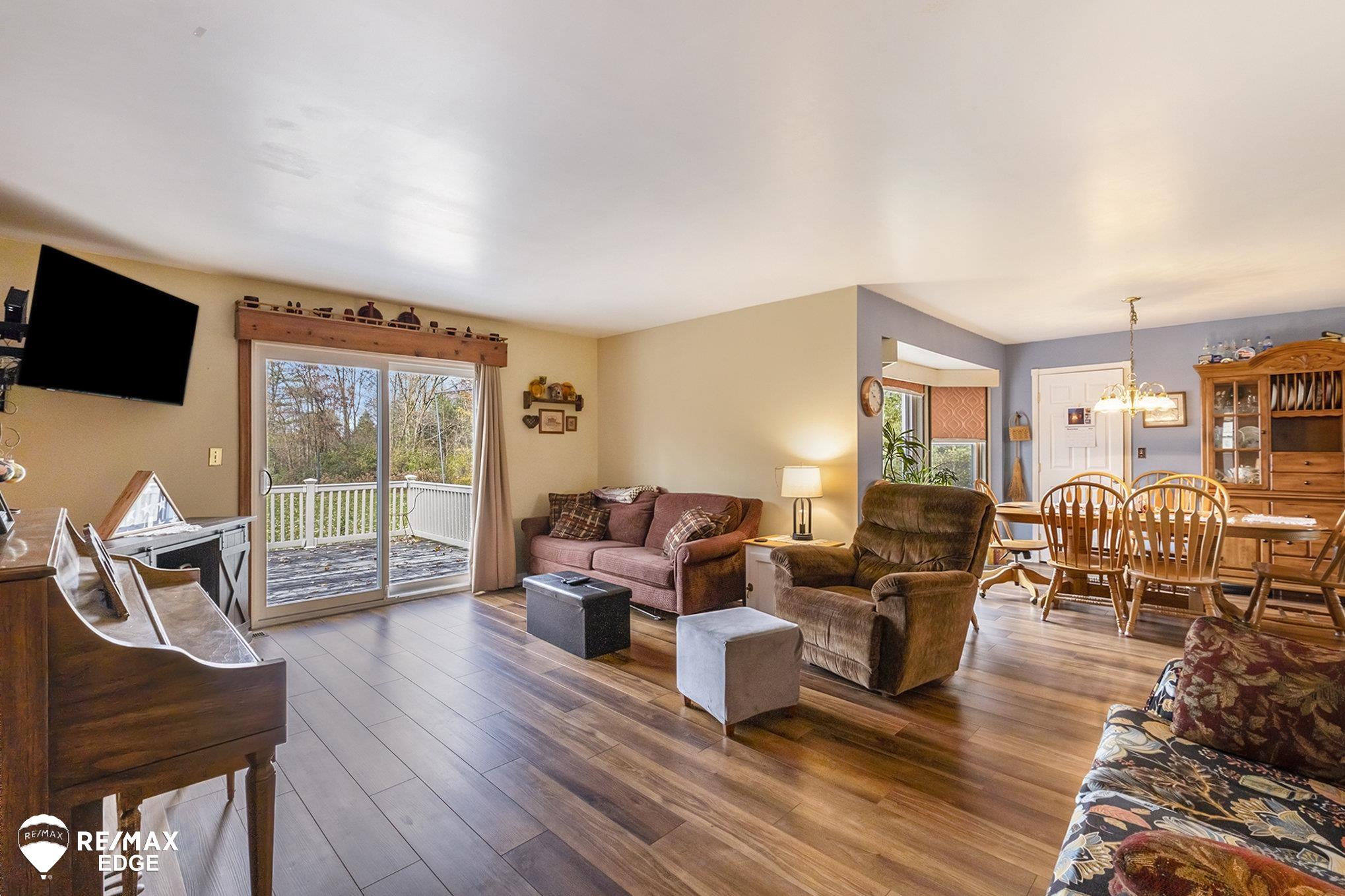 2244 South Oak Road Davison, MI 48423 - Photo 13 of 29 50127155-12.JPG