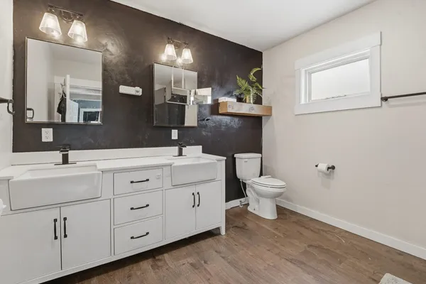 $299,000 | 250 West Caroline Street, Markesan, WI 53946