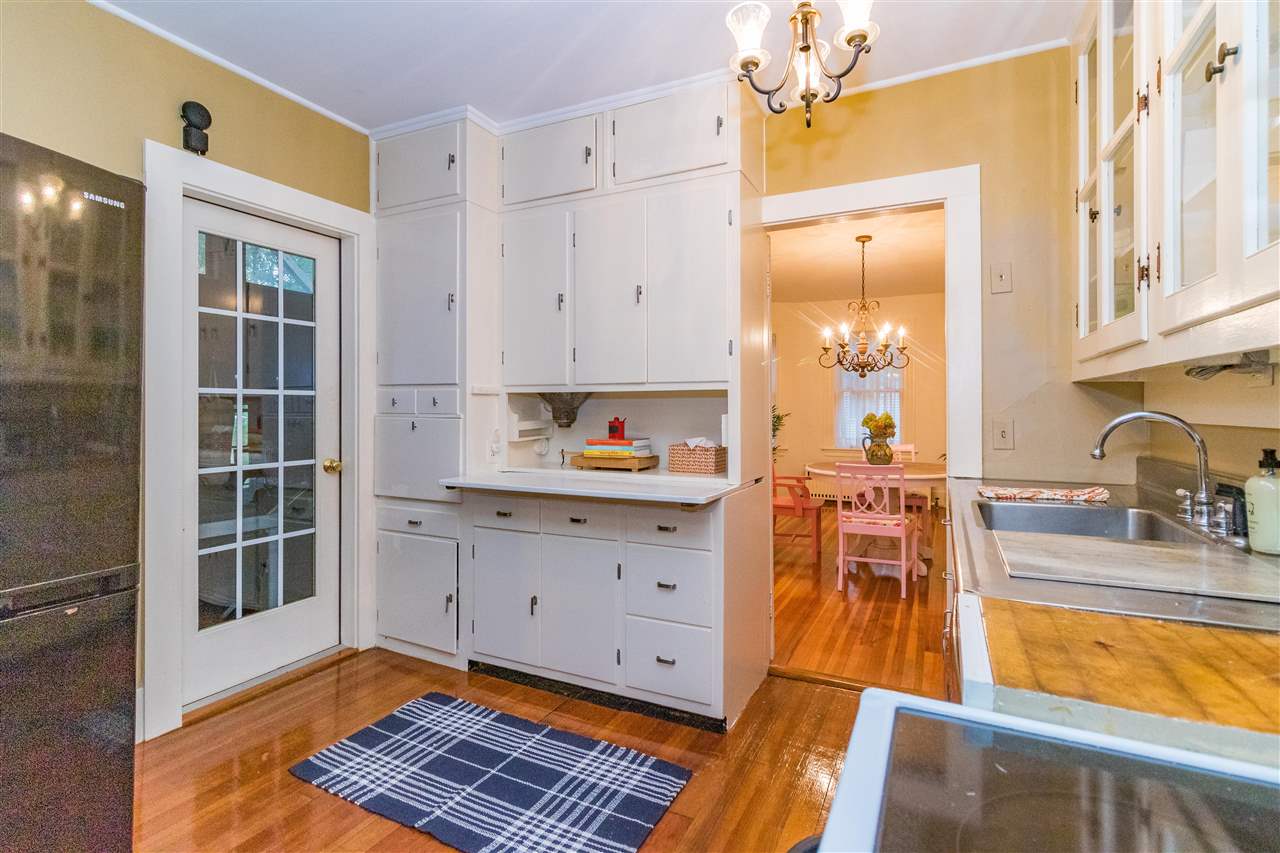 710 Middle Road Portsmouth, NH 03801 - Photo 8 of 31