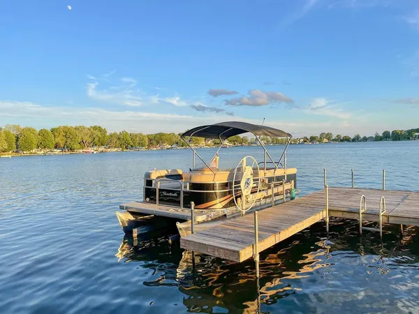 $3,750,000 | 61305 Crooked Creek Road, Cassopolis, MI 49031