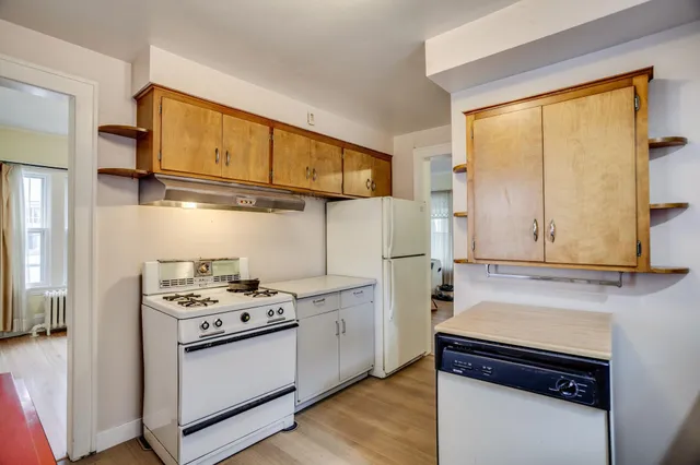 $350,000 | 1910 Franklin Avenue Southeast, Minneapolis, MN 55414