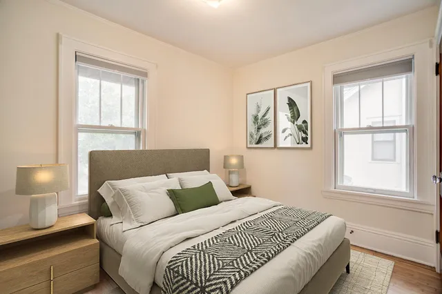 $350,000 | 1910 Franklin Avenue Southeast, Minneapolis, MN 55414