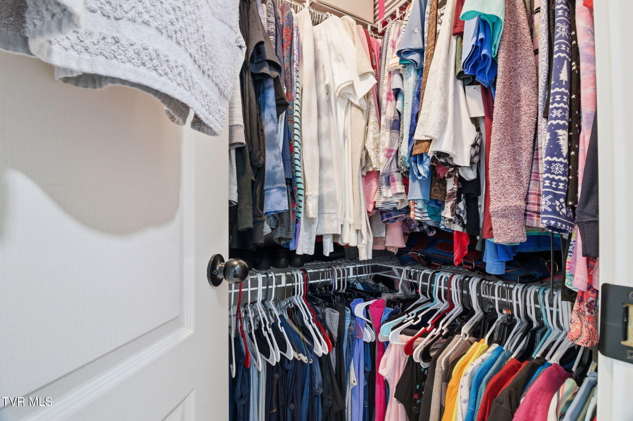 1885 Snake Hollow Road Greeneville, TN 37743 - Photo 12 of 26 11-web-or-mls-DZ3A9595