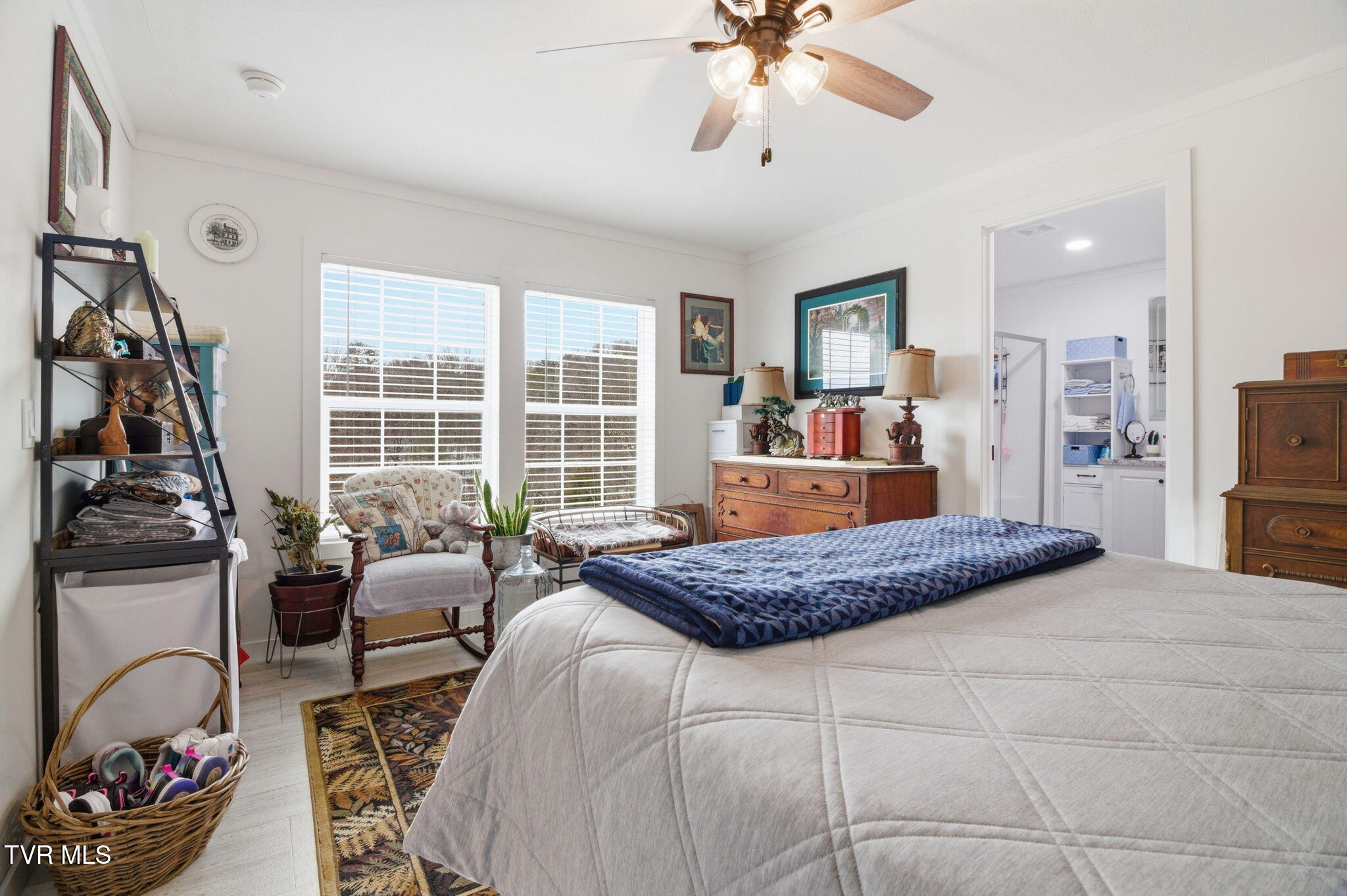 1885 Snake Hollow Road Greeneville, TN 37743 - Photo 10 of 26 9-web-or-mls-DZ3A9587