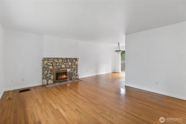 $775,000 | 13433 1st Avenue West, Everett, WA 98208