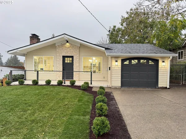 $564,900 | 4827 Southeast 86th Avenue, Portland, OR 97266