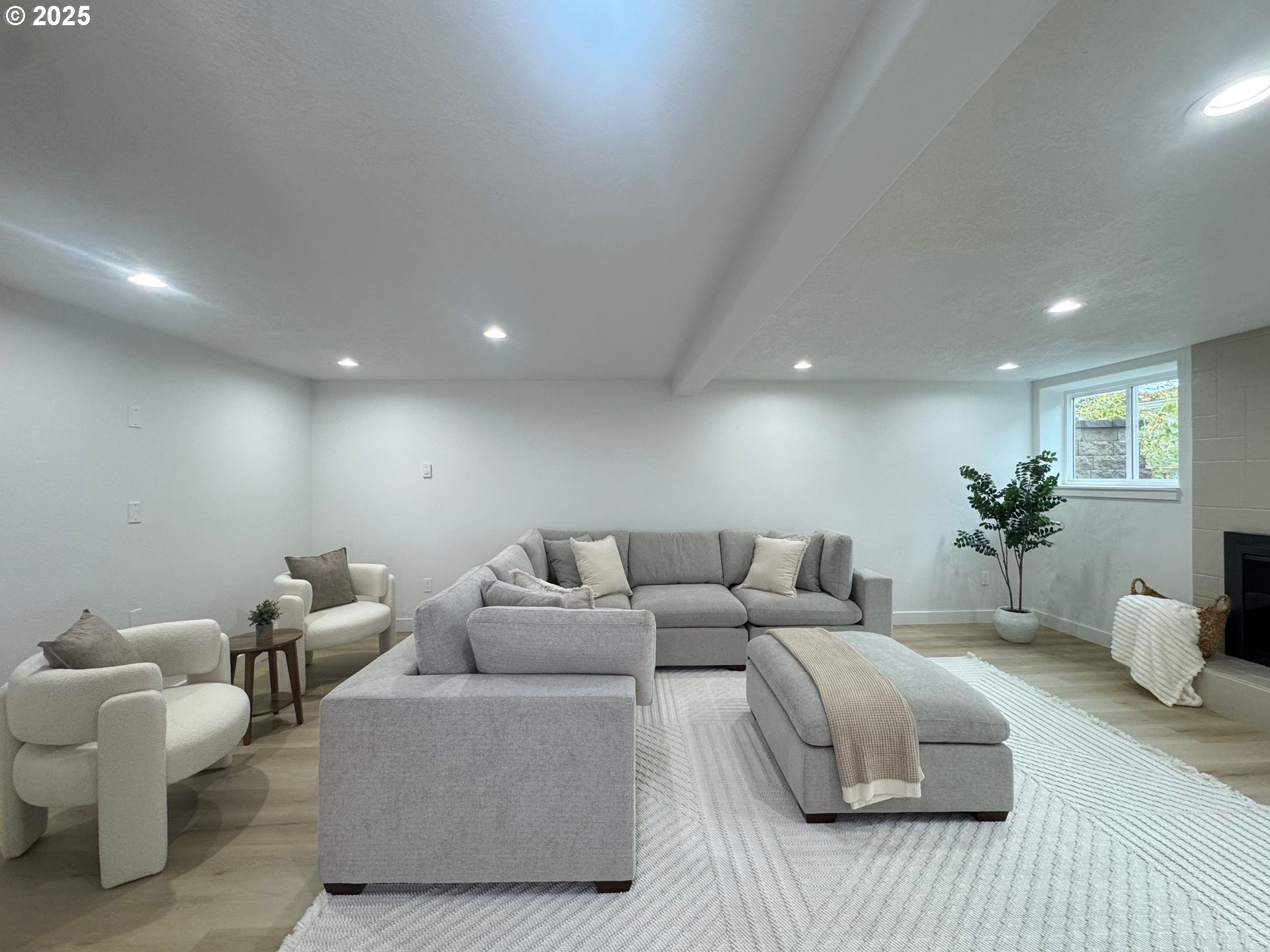 4827 Southeast 86th Avenue Portland, OR 97266 - Photo 17 of 36