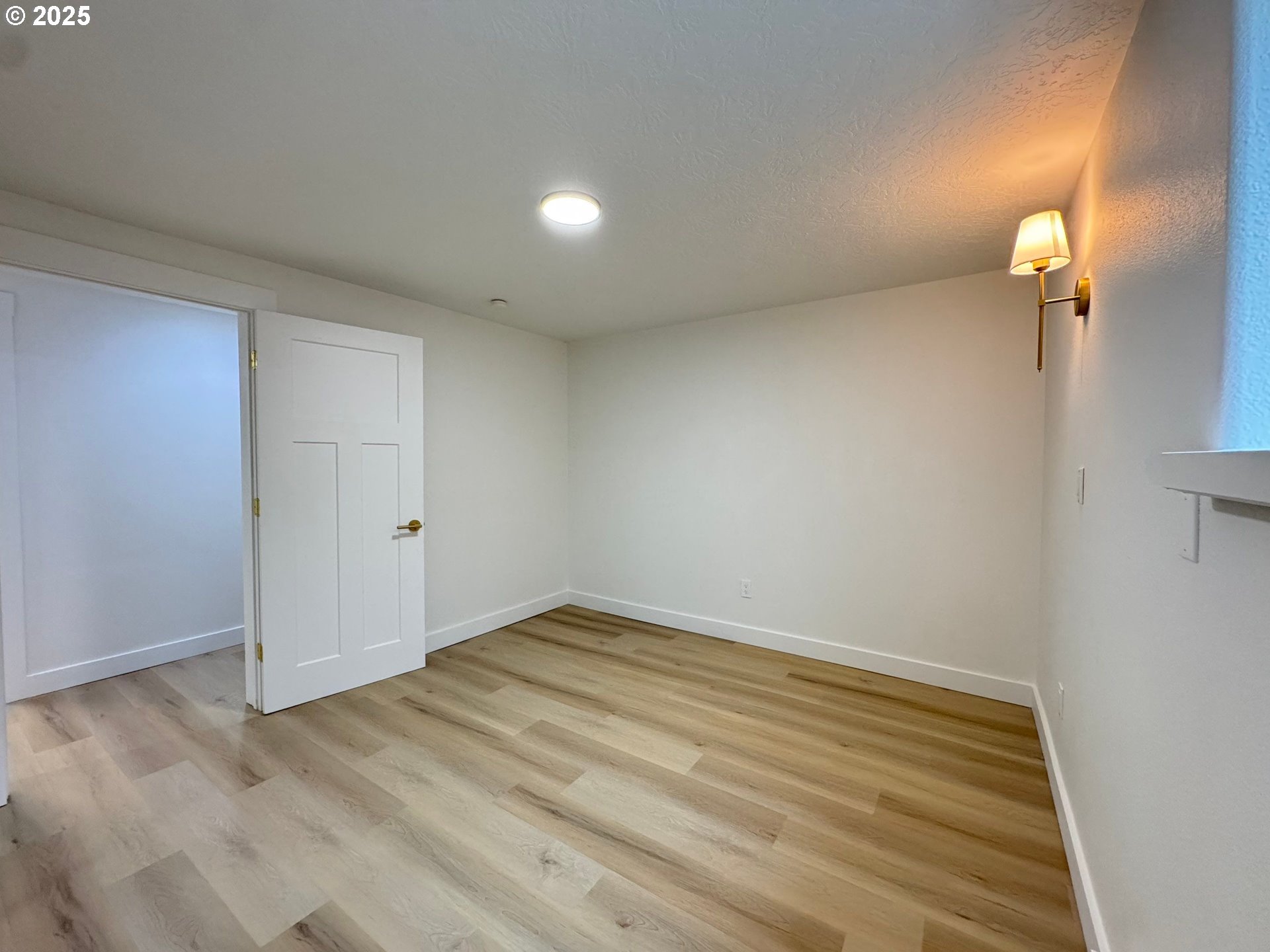 4827 Southeast 86th Avenue Portland, OR 97266 - Photo 24 of 36