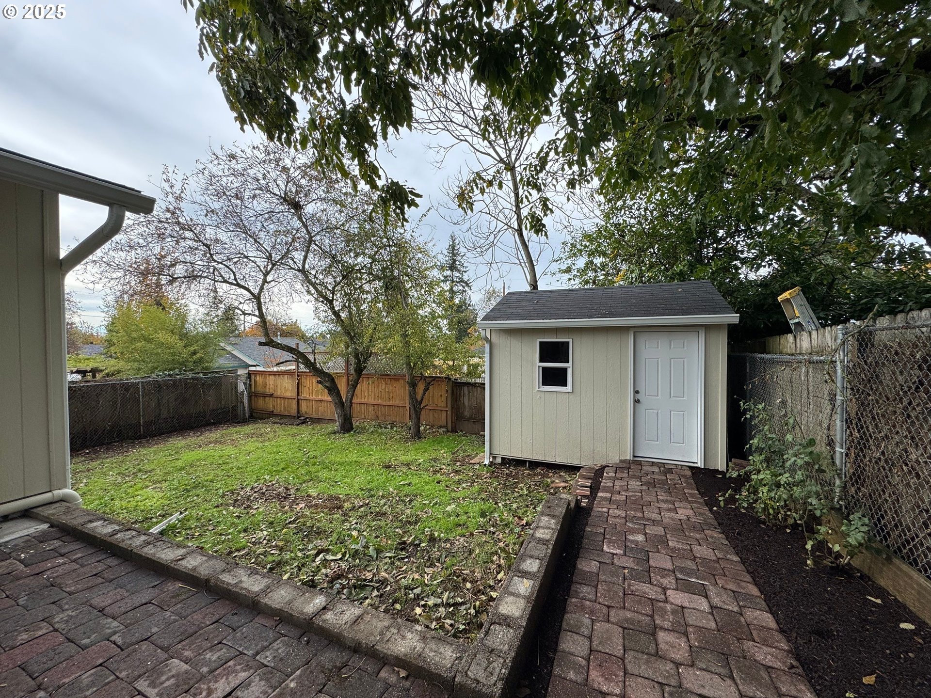 4827 Southeast 86th Avenue Portland, OR 97266 - Photo 35 of 36