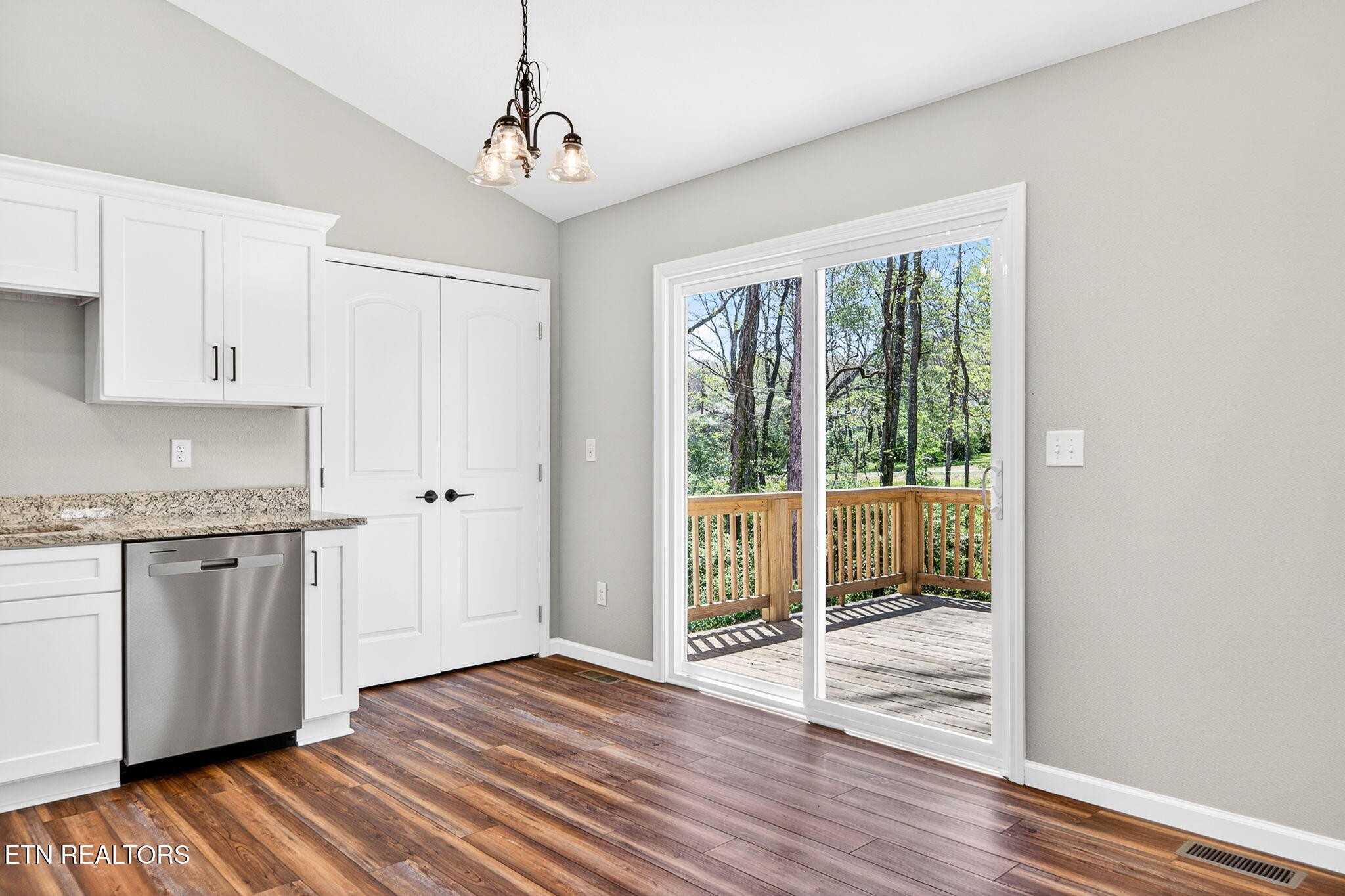 289 Rhododendron Circle Crossville, TN 38555 - Photo 11 of 32