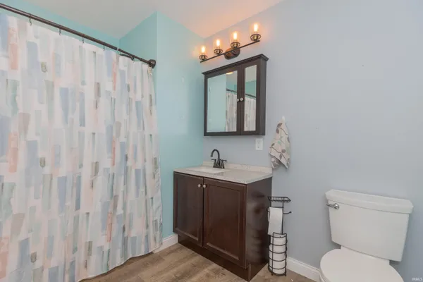 $543,540 | 5555 Lakeside Drive, Newburgh, IN 47630