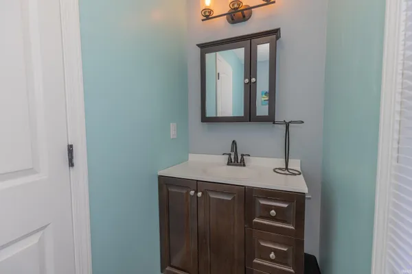 $543,540 | 5555 Lakeside Drive, Newburgh, IN 47630