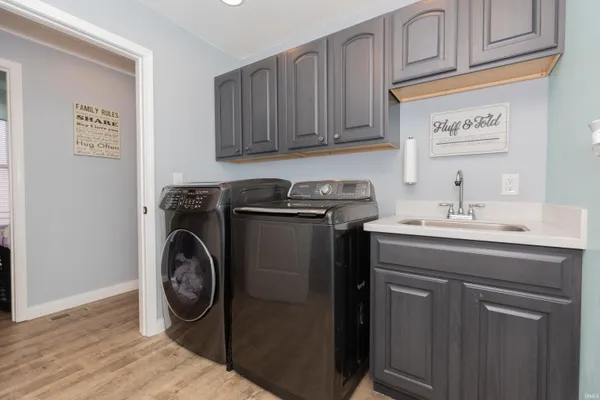 $543,540 | 5555 Lakeside Drive, Newburgh, IN 47630