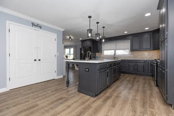 $543,540 | 5555 Lakeside Drive, Newburgh, IN 47630